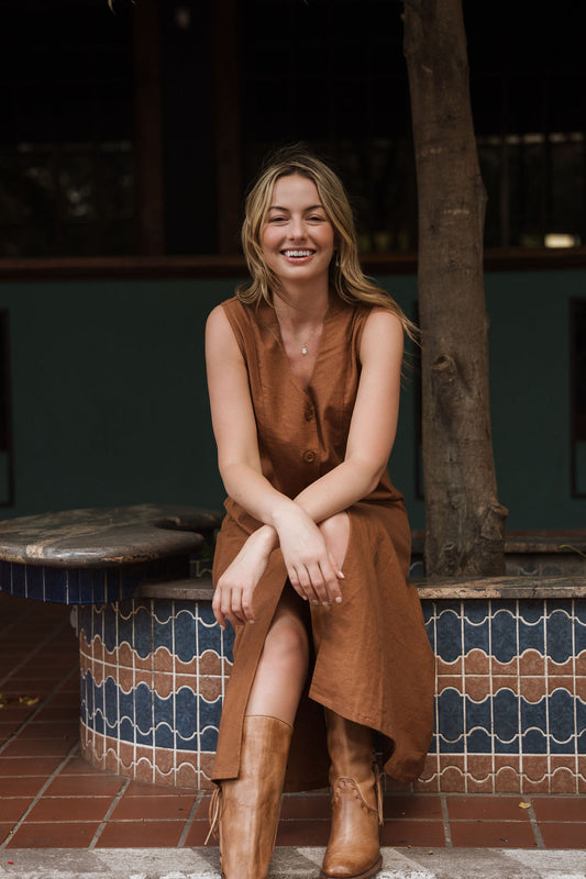 Marcy Midi Dress in Terracotta Cotton - L Left
