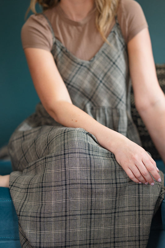 Linen Faro Dress in Black and Tan Linen Plaid