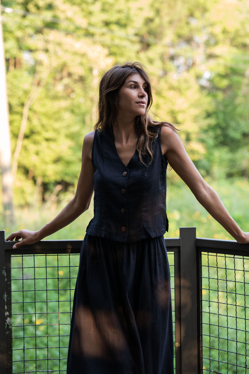 Perry Gathered Midi Skirt in Black Linen - XL Left