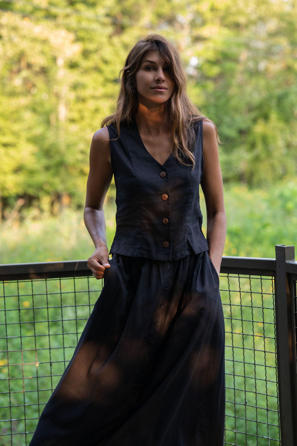 Perry Gathered Midi Skirt in Black Linen - XL Left