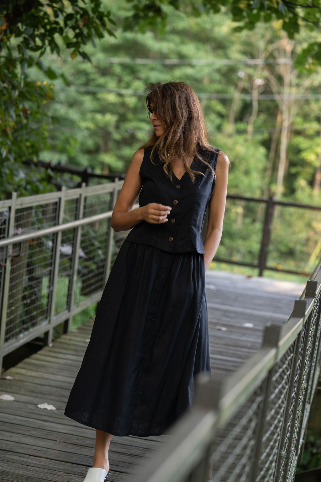 Perry Gathered Midi Skirt in Black Linen - XL Left