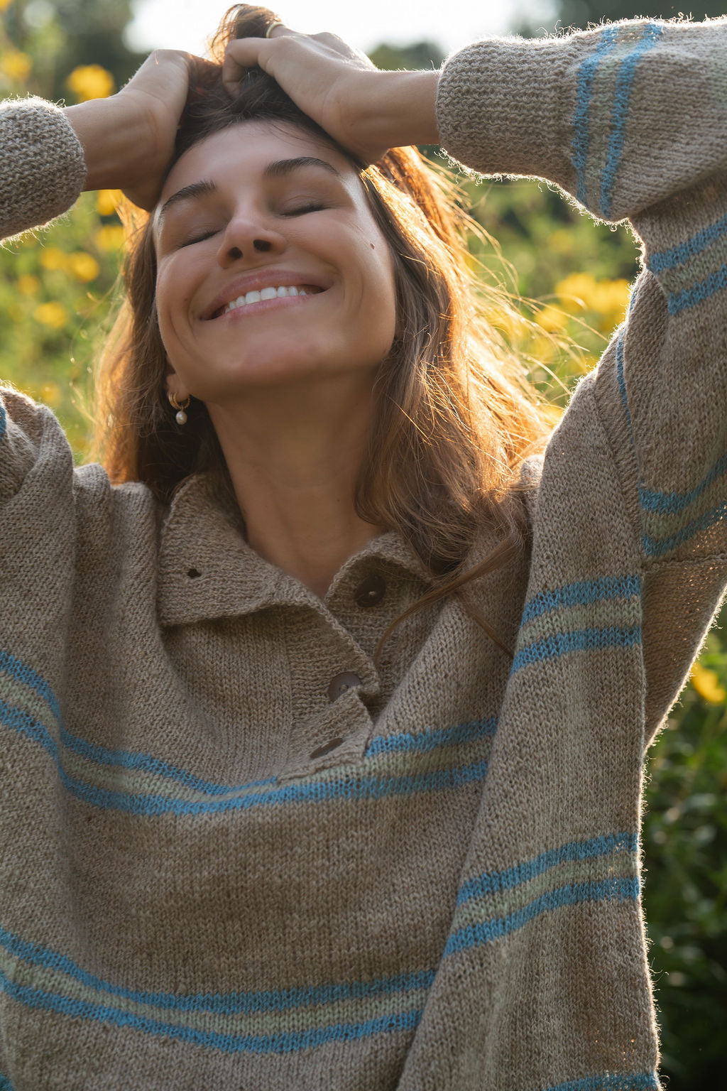 Imogene Oversized Wool Henley in Beige and Blue XS Sample