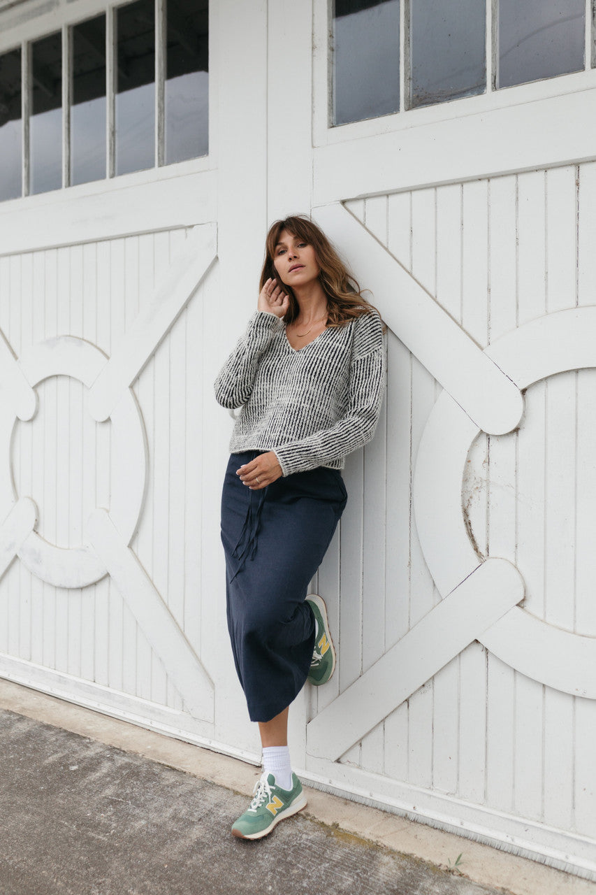 Finn V-Neck Wool Sweater - S Left