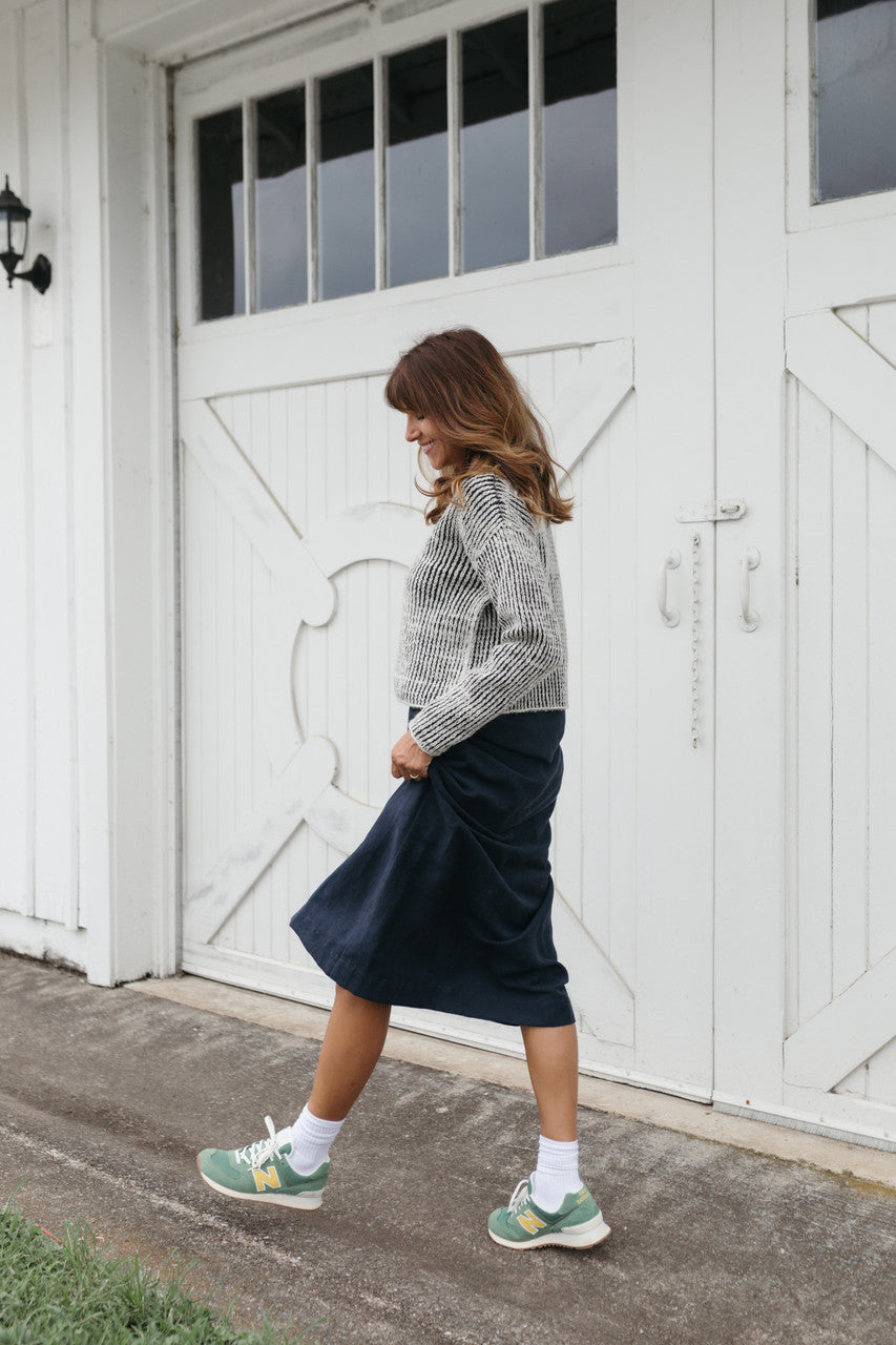 Finn V-Neck Wool Sweater - S Left