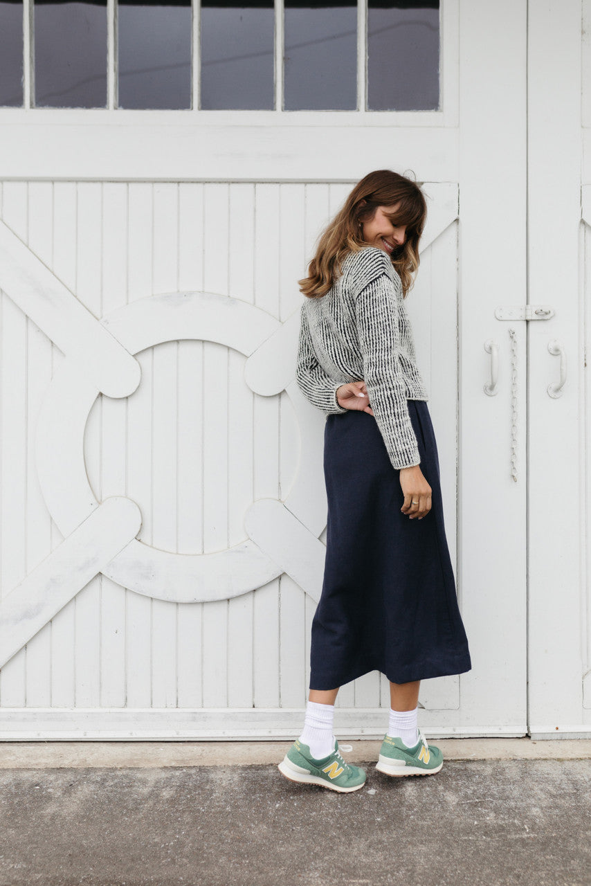 Finn V-Neck Wool Sweater - S Left