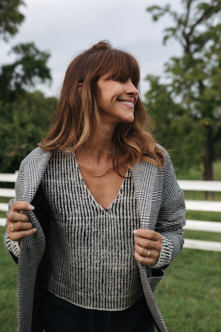 Finn V-Neck Wool Sweater - S Left