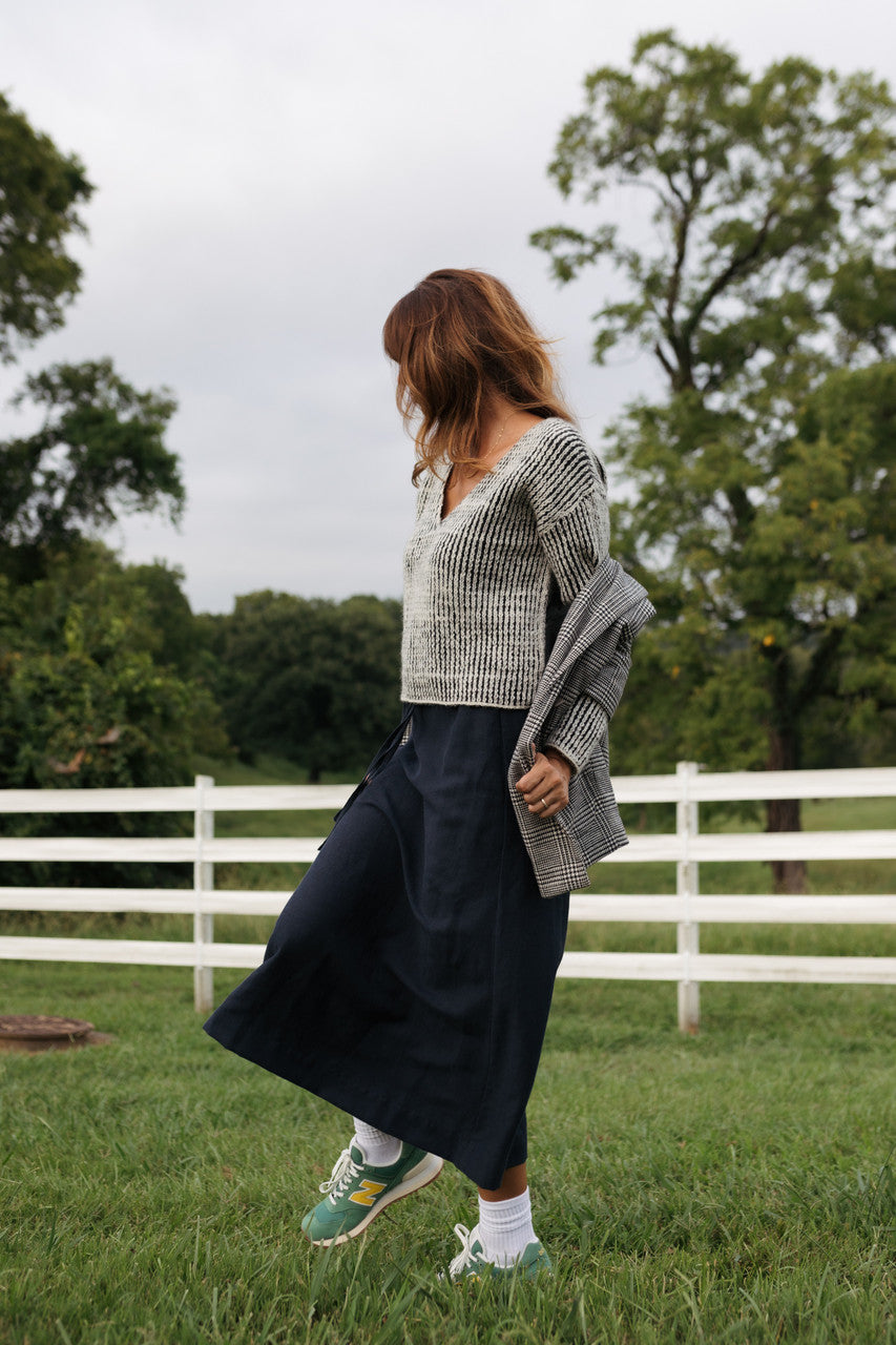 Finn V-Neck Wool Sweater - S Left