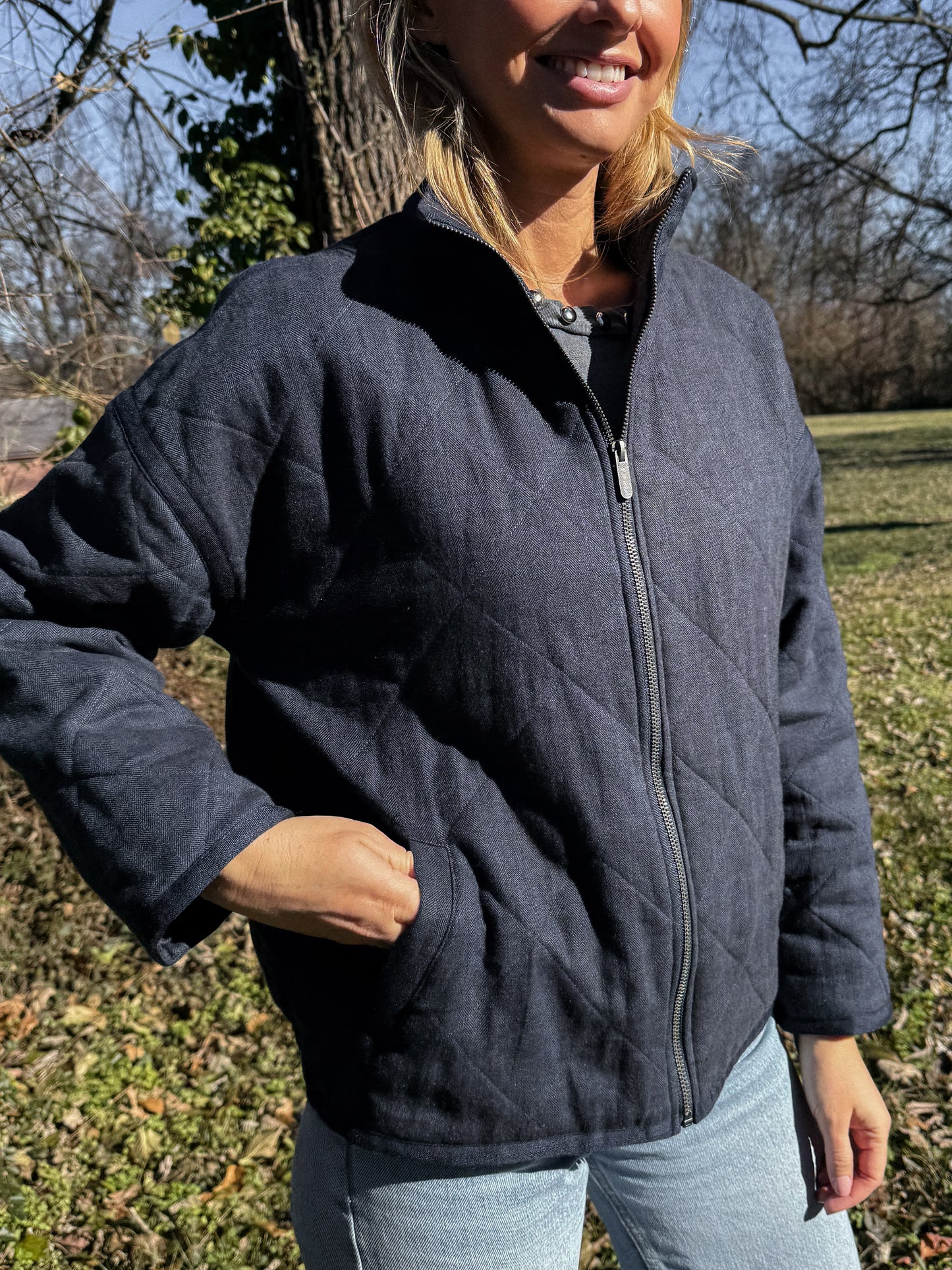Jamie Linen Quilted Jacket in Navy Made to Order