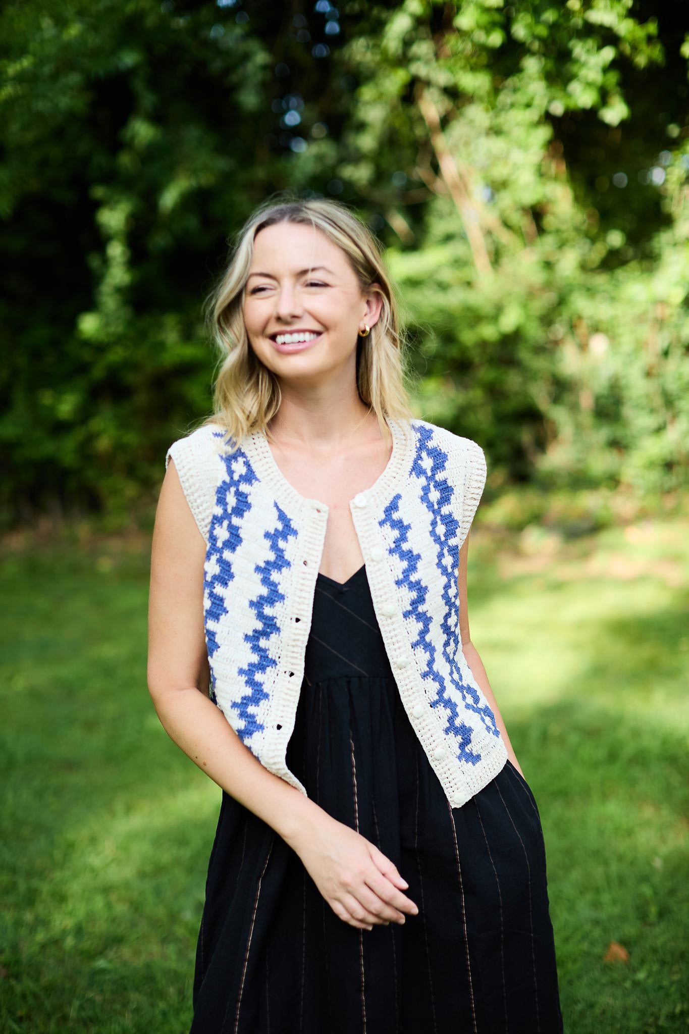 Martha Hand Knit Cotton Vest in Cream and Cobalt