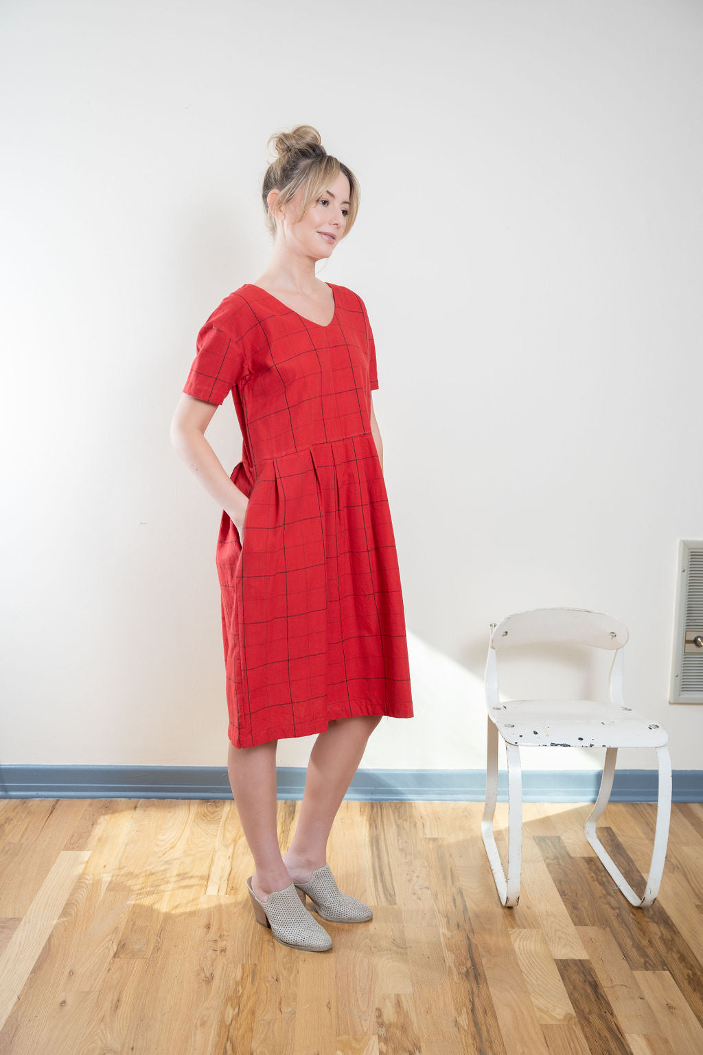 Eloise Handwoven Cotton Dress in Red - L Sample