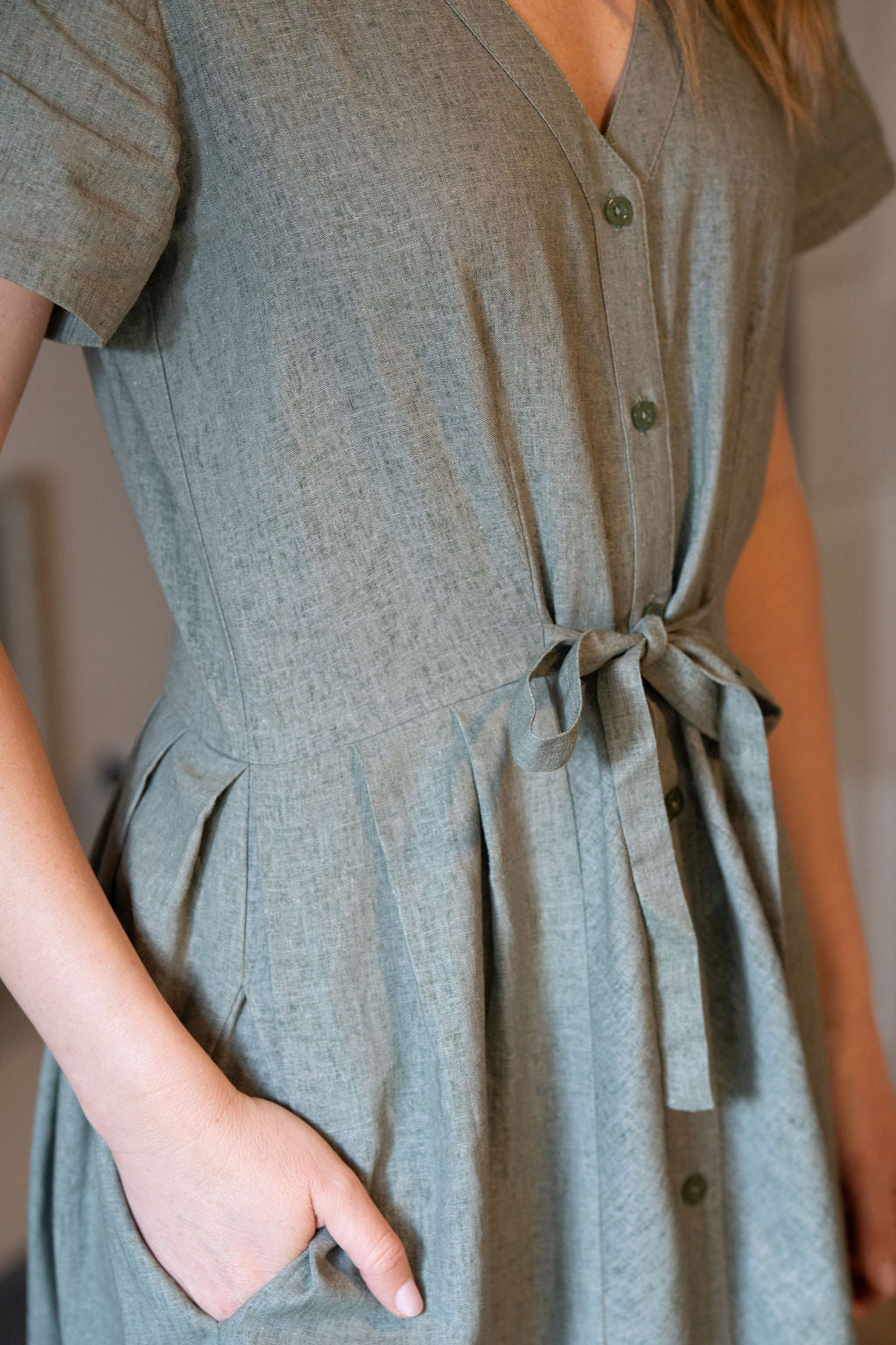 June Dress Short Sleeves in Sage Green Linen/Cotton