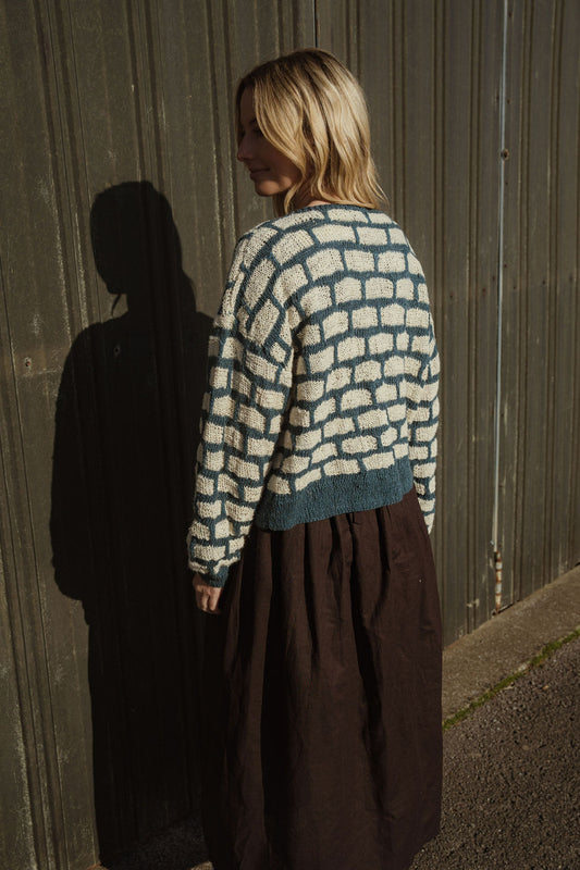 Lori Cardigan in Nettle Alo