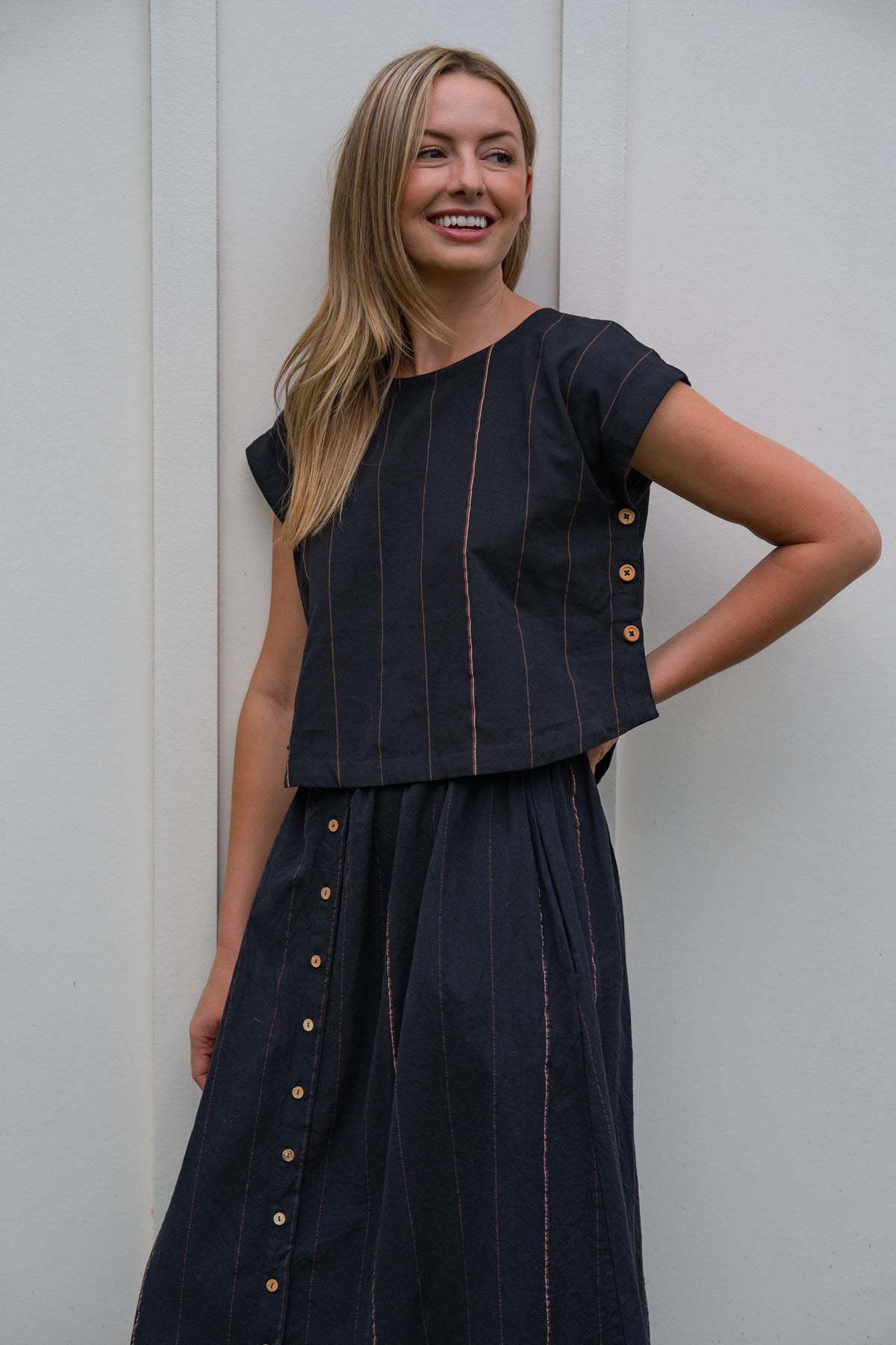 Perry Gathered Midi Skirt in Black Handwoven Cotton