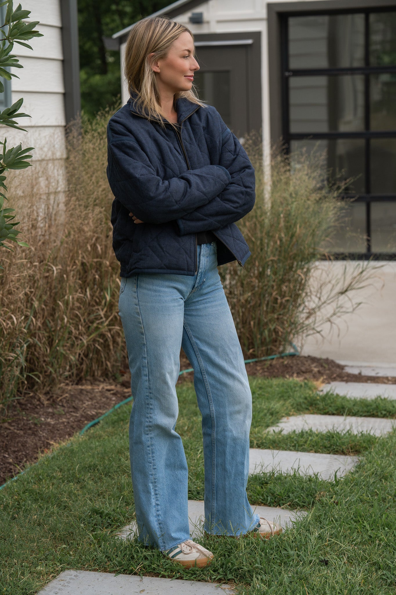 Jamie Linen Quilted Jacket in Navy