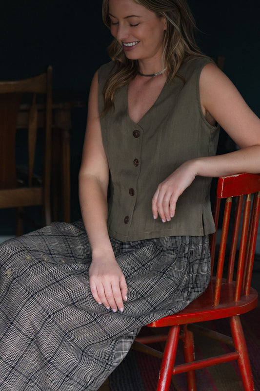Perry Gathered Midi Skirt in Black and Tan Linen Plaid