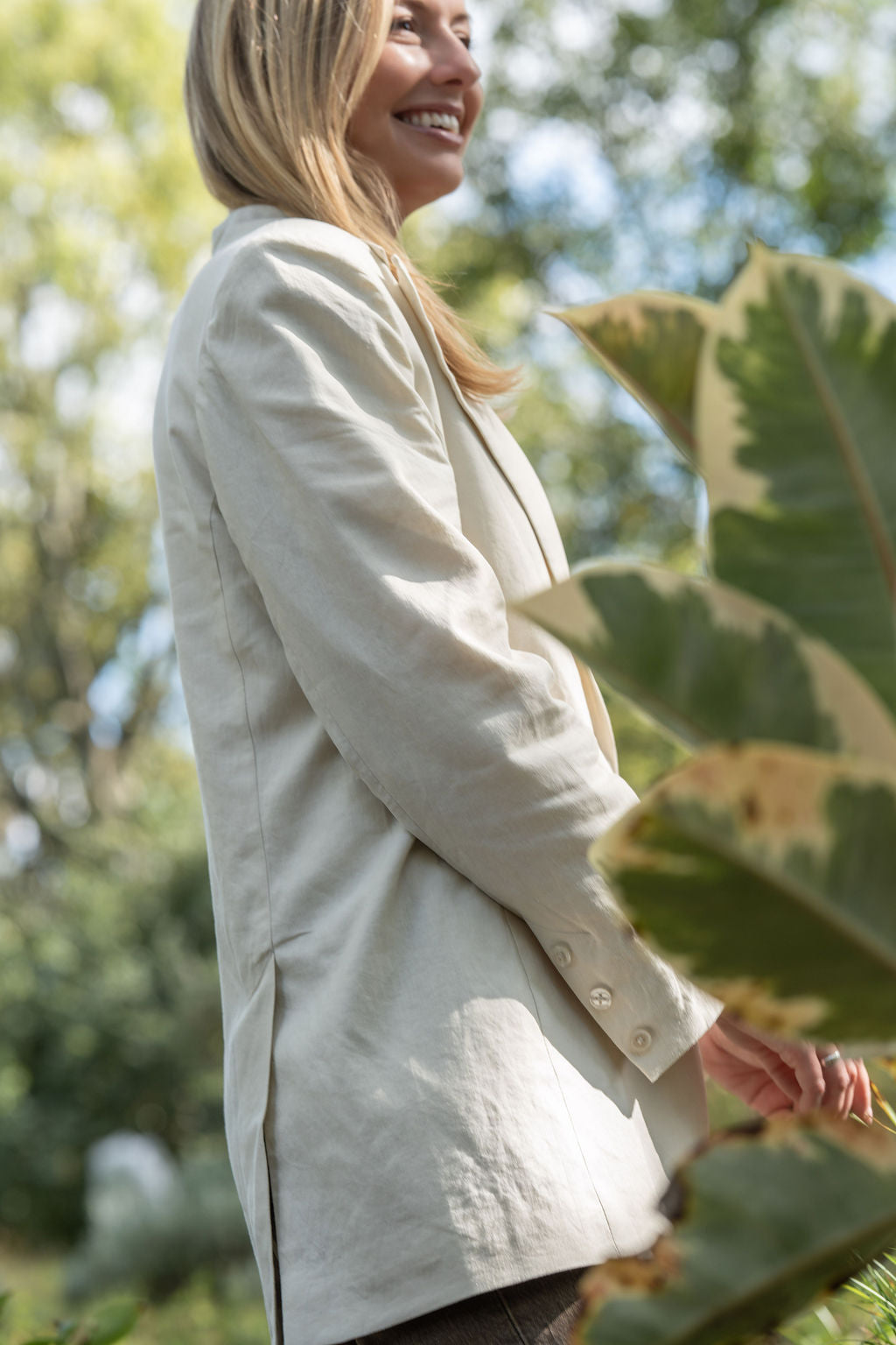 Classic Linen Blazer in Navy Fishbone or Beige Linen Made to Order