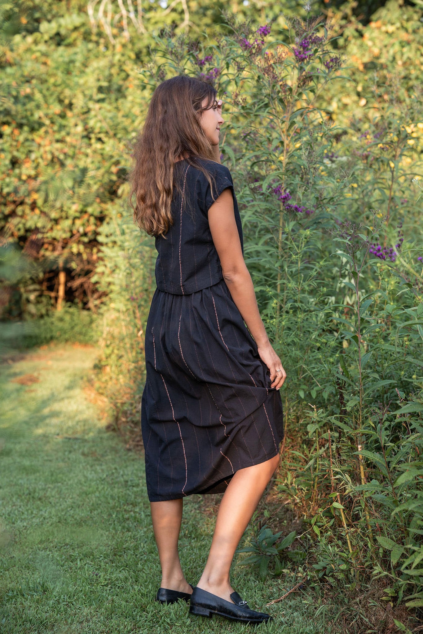 Perry Gathered Midi Skirt in Black Handwoven Cotton