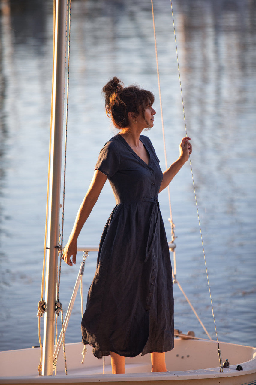 June Dress in Navy Linen XS June Dress in Navy Linen XS
