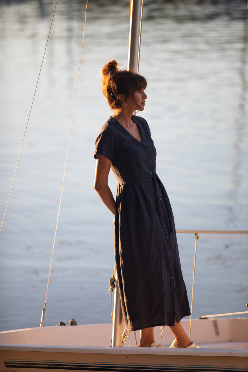 June Dress in Navy Linen XS June Dress in Navy Linen XS
